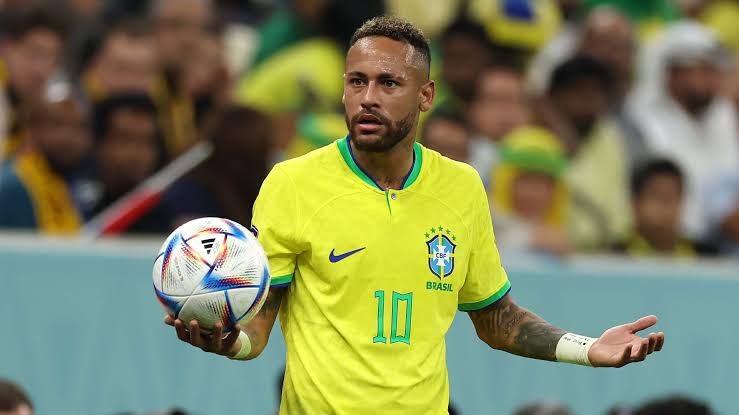  Neymar está fora da Copa América, diz médico da seleção