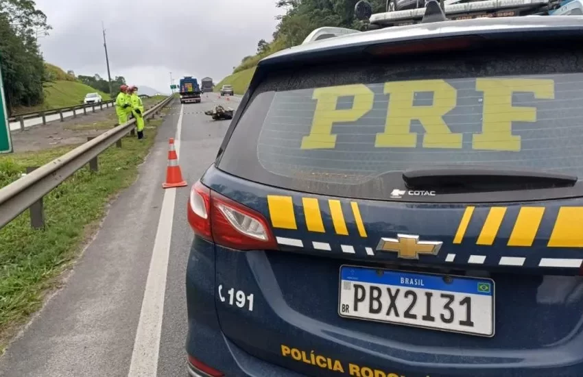  Acidente na BR-277 pista sentido Curitiba; motociclista morreu no local