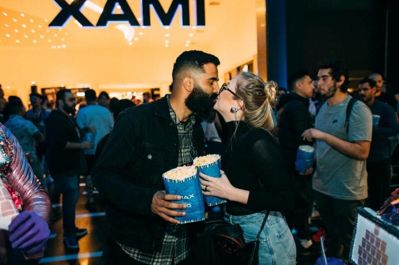  Tá solteiro? Shopping faz sessão para unir casais na semana do Dia dos Namorados
