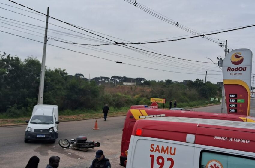  Homem fica gravemente ferido em colisão entre carro e motogfd