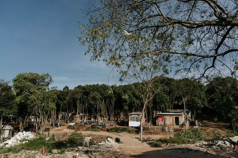 Reintegração de posse despeja mais de 60 famílias de área ocupada em Curitiba: ‘Desprezo e o descaso’