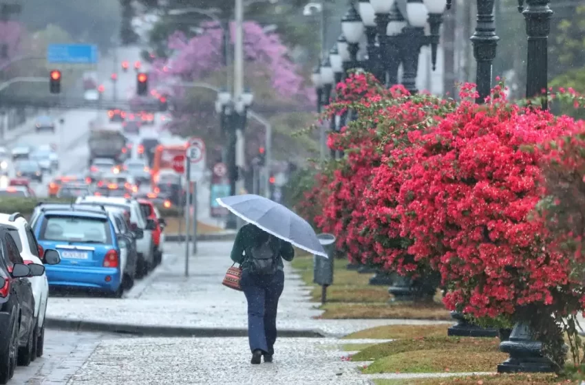  Frente Fria avança com força e traz chuva para o Paraná; veja regiões afetadas