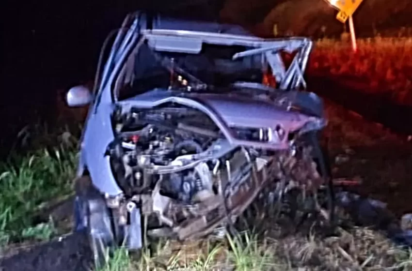  Instrutor de autoescola morre após entrar na contramão e bater em caminhão na BR-163