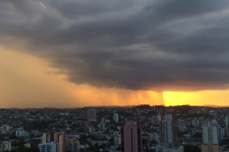  Frio e chuva com dias contados: calor vai voltar em Curitiba