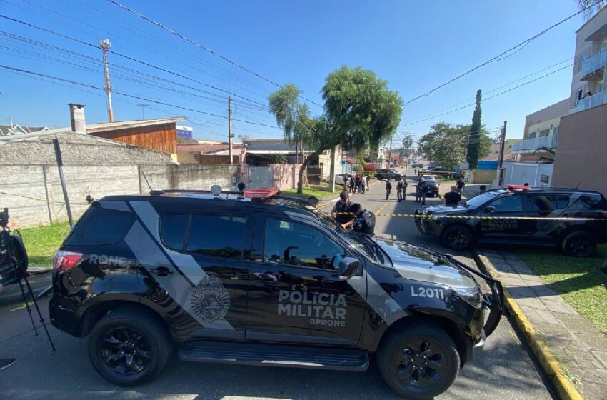  Troca de tiros com a polícia deixa bandido morto