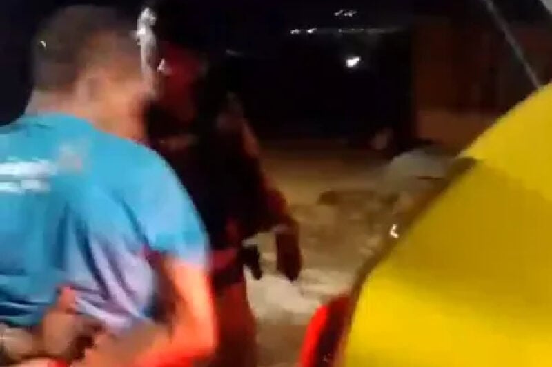  Criança é esfaqueada pelo padrasto após resistir a estupro