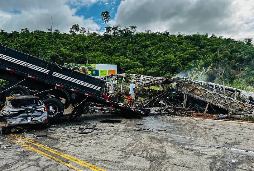  Acidente em Minas Gerais: empresa divulga lista de 39 mortos