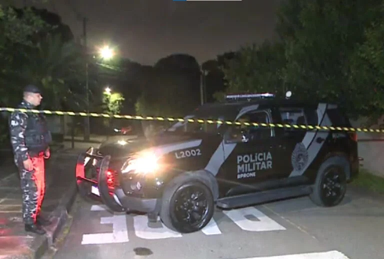  Homem que fez família refém durante assalto morre em confronto com PM