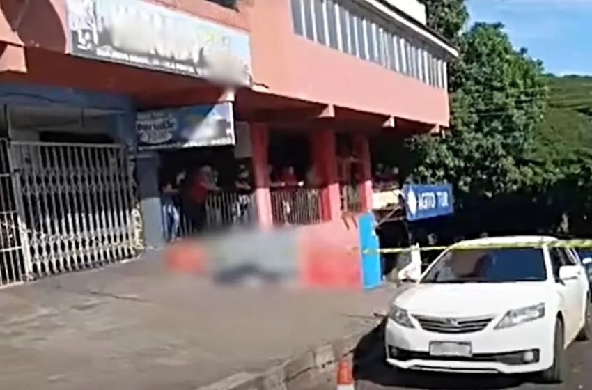  Ataque a tiros em empresa de turismo deixa dois mortos e dois feridos em Foz do Iguaçu